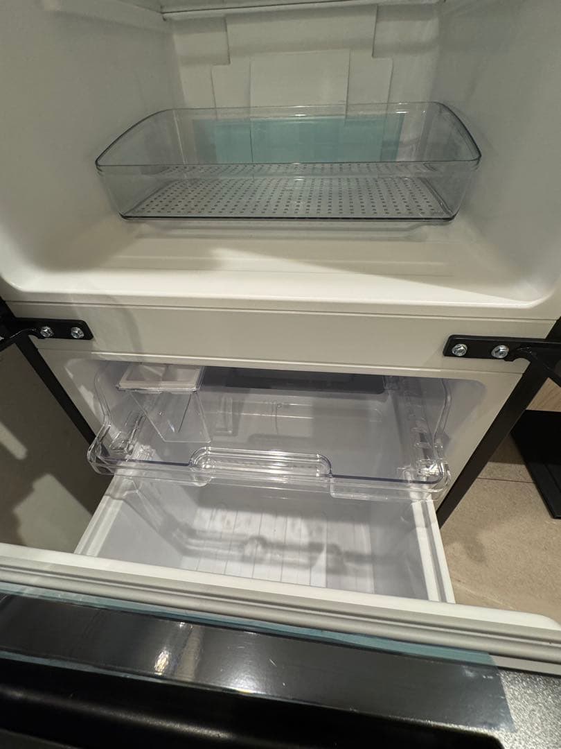 シャープ　SHARP 冷凍冷蔵庫　　　SJ-D15P-H 黒色　152L