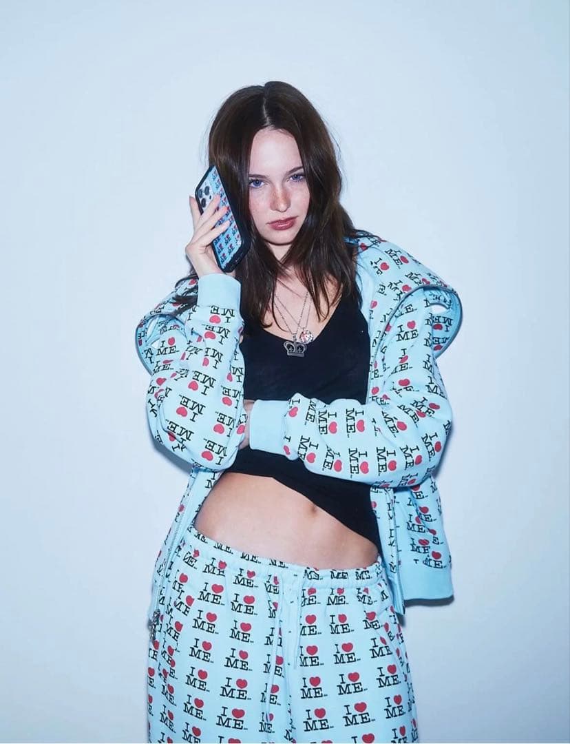 廃盤　Ashley Williams I ♥︎ ME 水色　パーカー