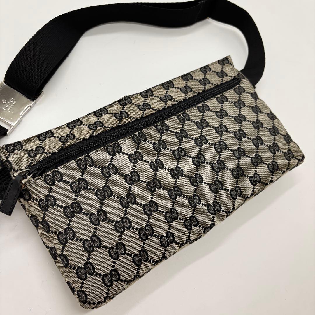 美品 ✨ GUCCI ボディバック ウエストポーチ GG柄