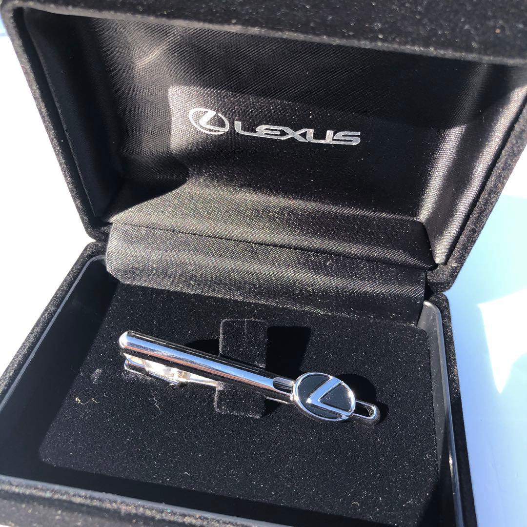 新品未使用 LEXUS レクサス ネクタイピン 箱付き シルバー　ロゴ刻印