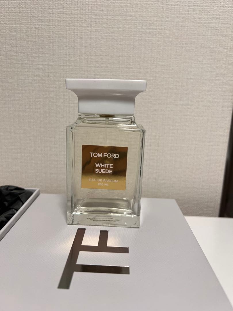 TOM FORD ホワイトスエード オードパルファム スプレイ