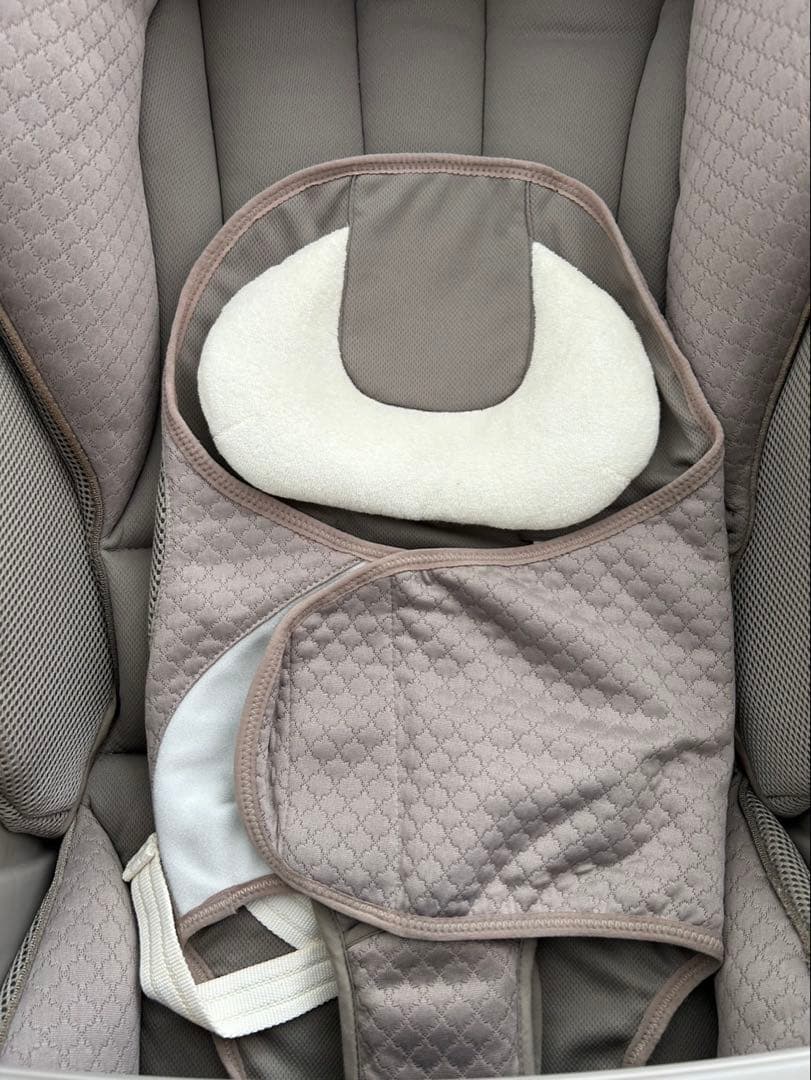 Aprica ユラリズムオートムーンロック グレー