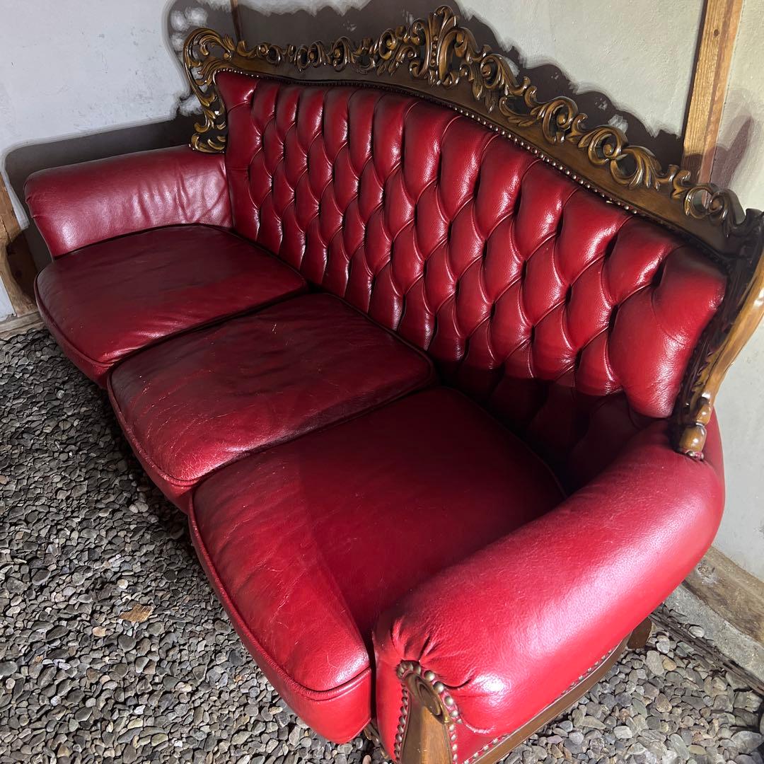 クラシック赤レザー3人掛けソファ