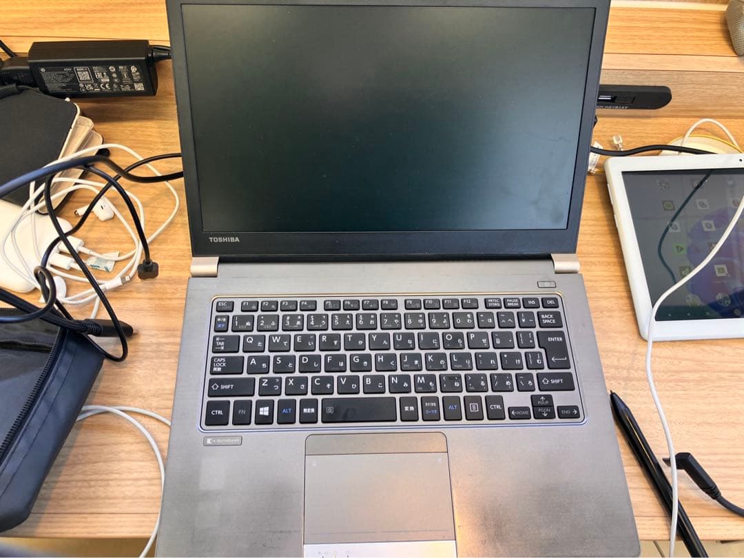 【ジャンク】 dynabook R63 （多分）