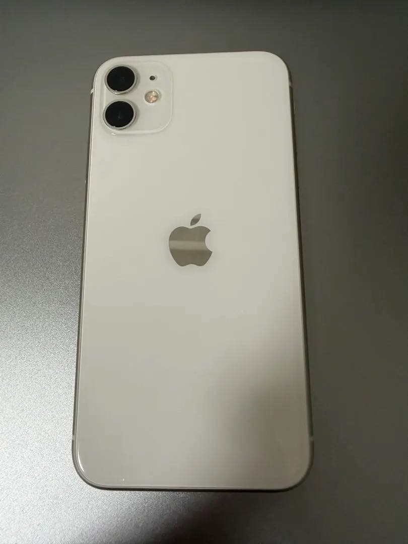 21年製 iPhone 11 128GB ホワイト修理歴なしバッテリー交換なし