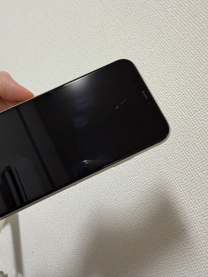 21年製 iPhone 11 128GB ホワイト修理歴なしバッテリー交換なし