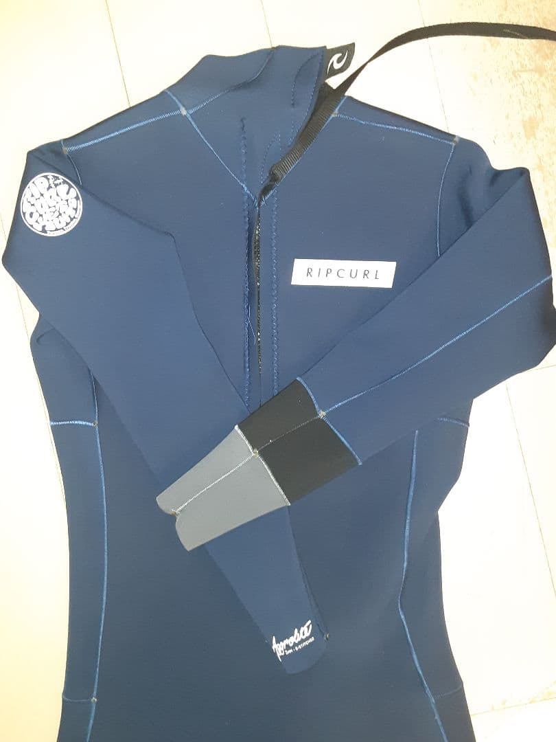 リップカール　ウェットスーツ　M・ML　ネイビー　ロングスリーブスプリング