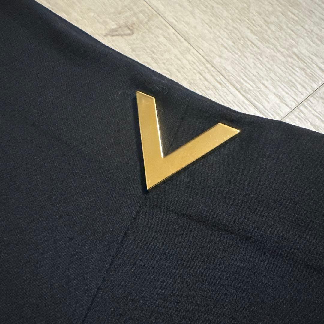 VALENTINO ショートパンツ