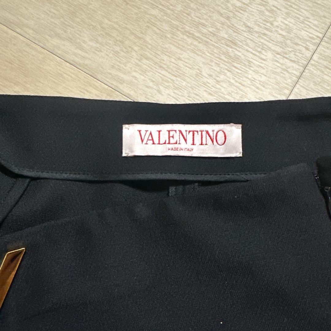 VALENTINO ショートパンツ