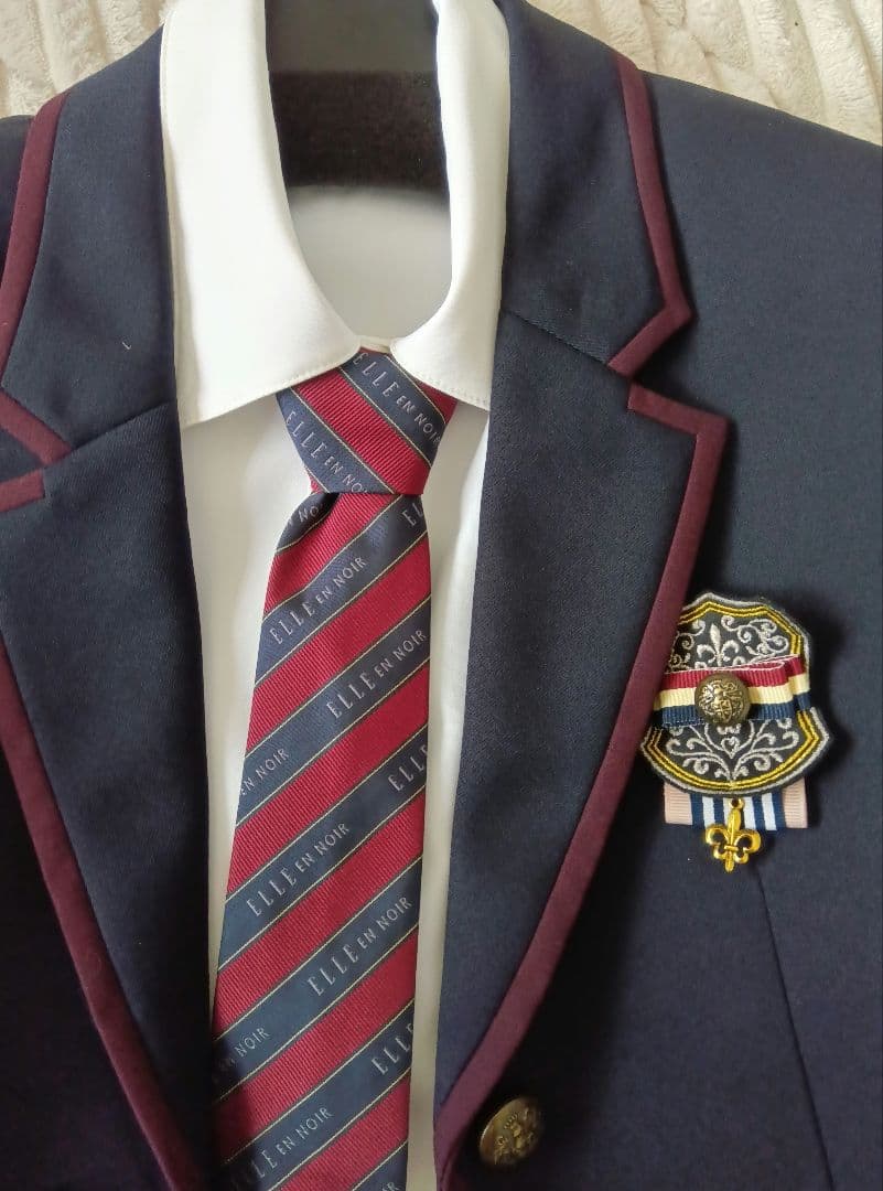 ☆美品☆ ELLE en noir/エルアンノワール 150卒服 スーツ 卒業式