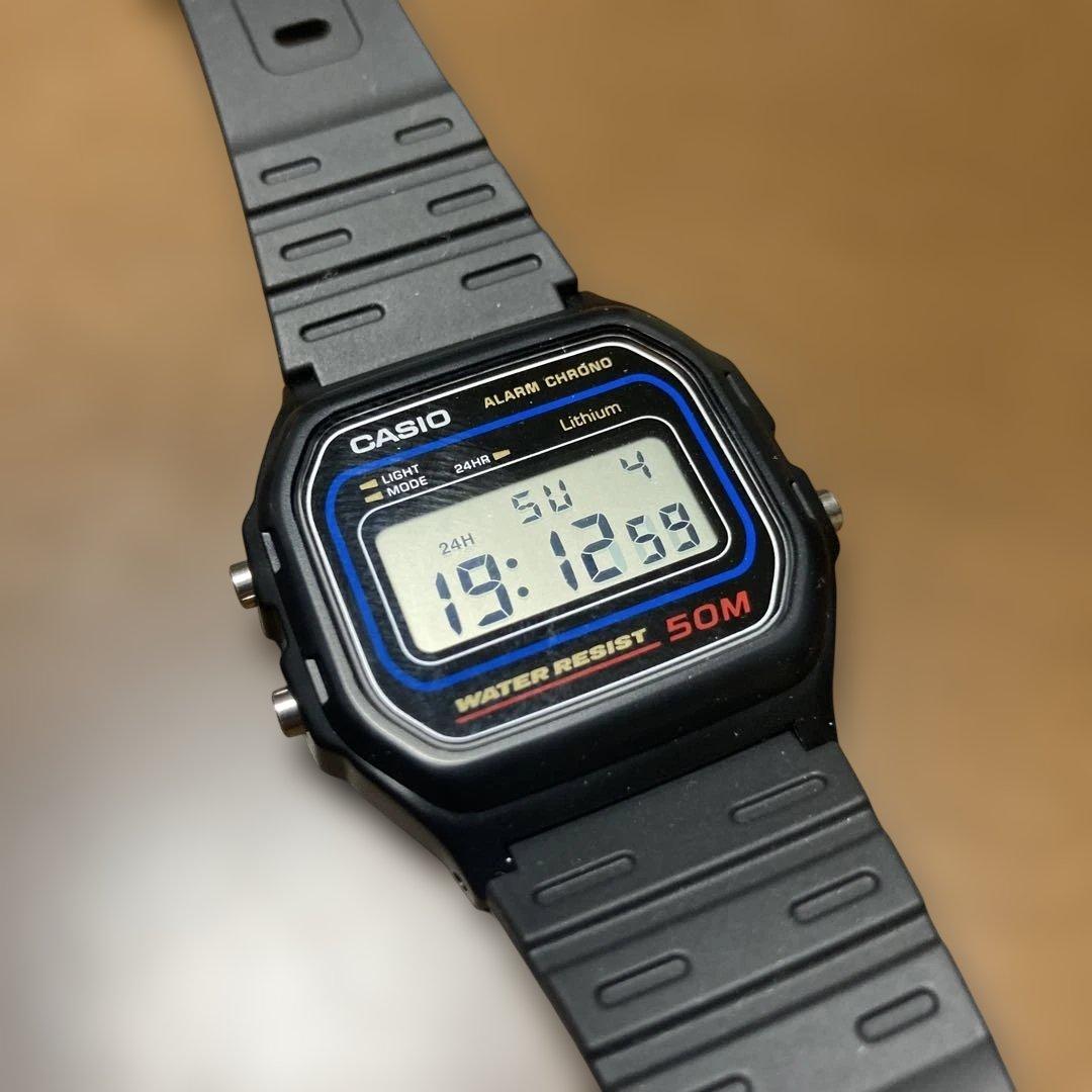 とーぽ！　CASIO デジタル腕時計 50M防水 ブラック
