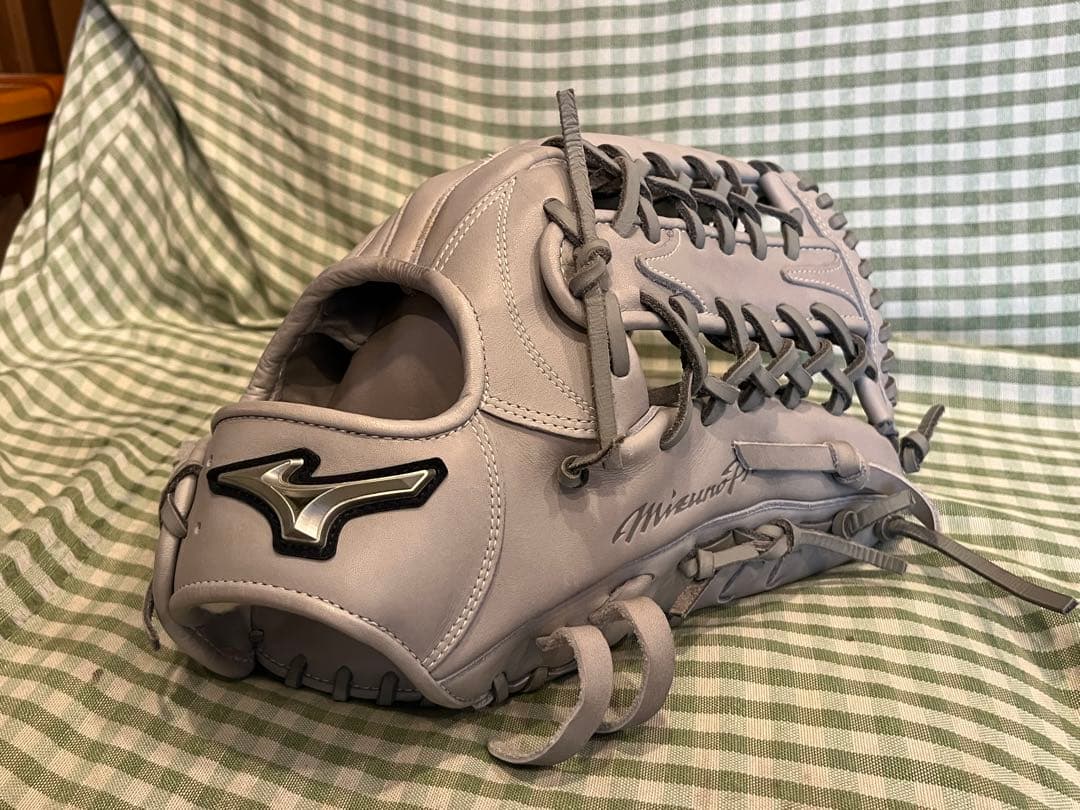 【極美品】ミズノプロ A51 軟式 外野手用 グローブ イチローモデル 色グレー