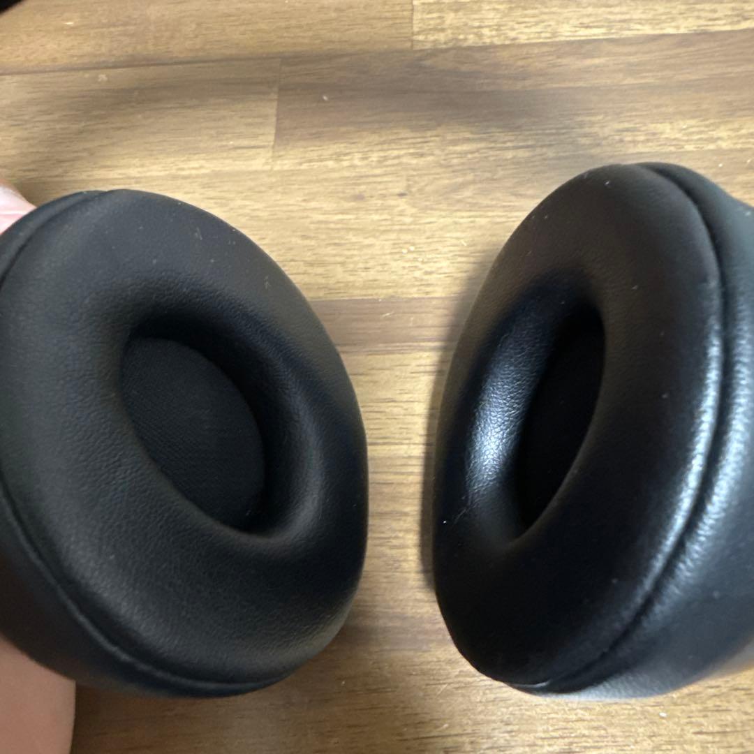beats solo pro ワイヤレスヘッドホンブラック　ケース付き
