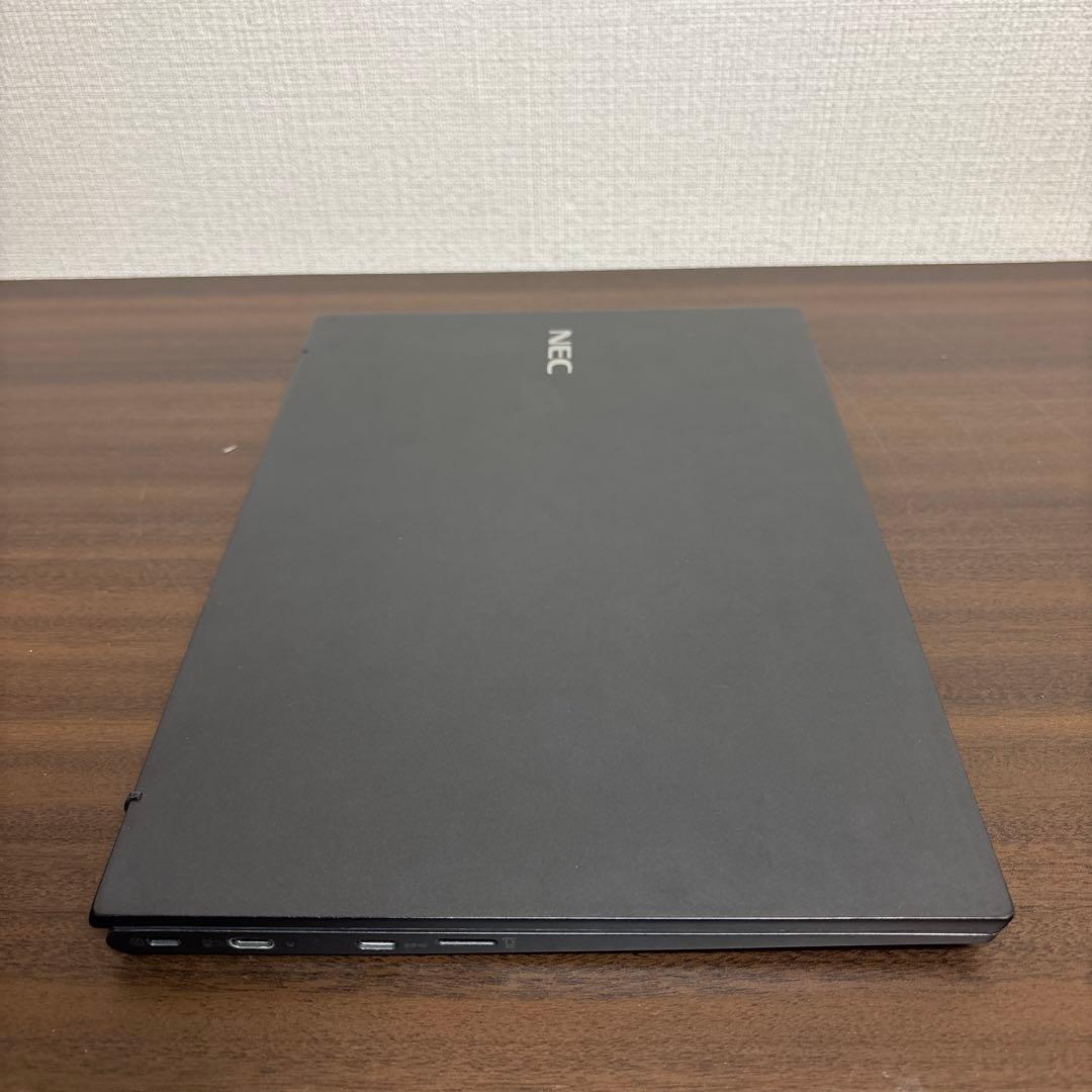 第10世代CPU！起動時間約10秒！超軽量&超高性能NEC製13.3型モバイル