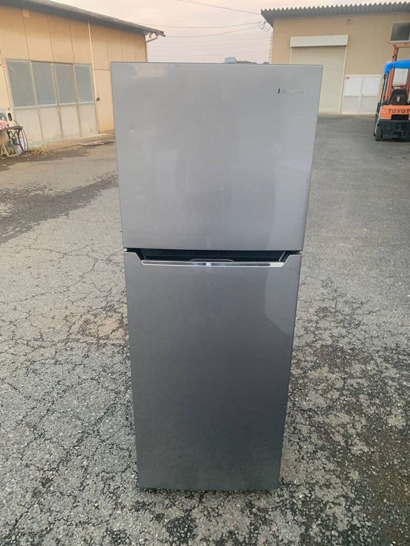 ♻️送料設置無料　Hisense ノンフロン冷凍冷蔵庫　HR-B2302