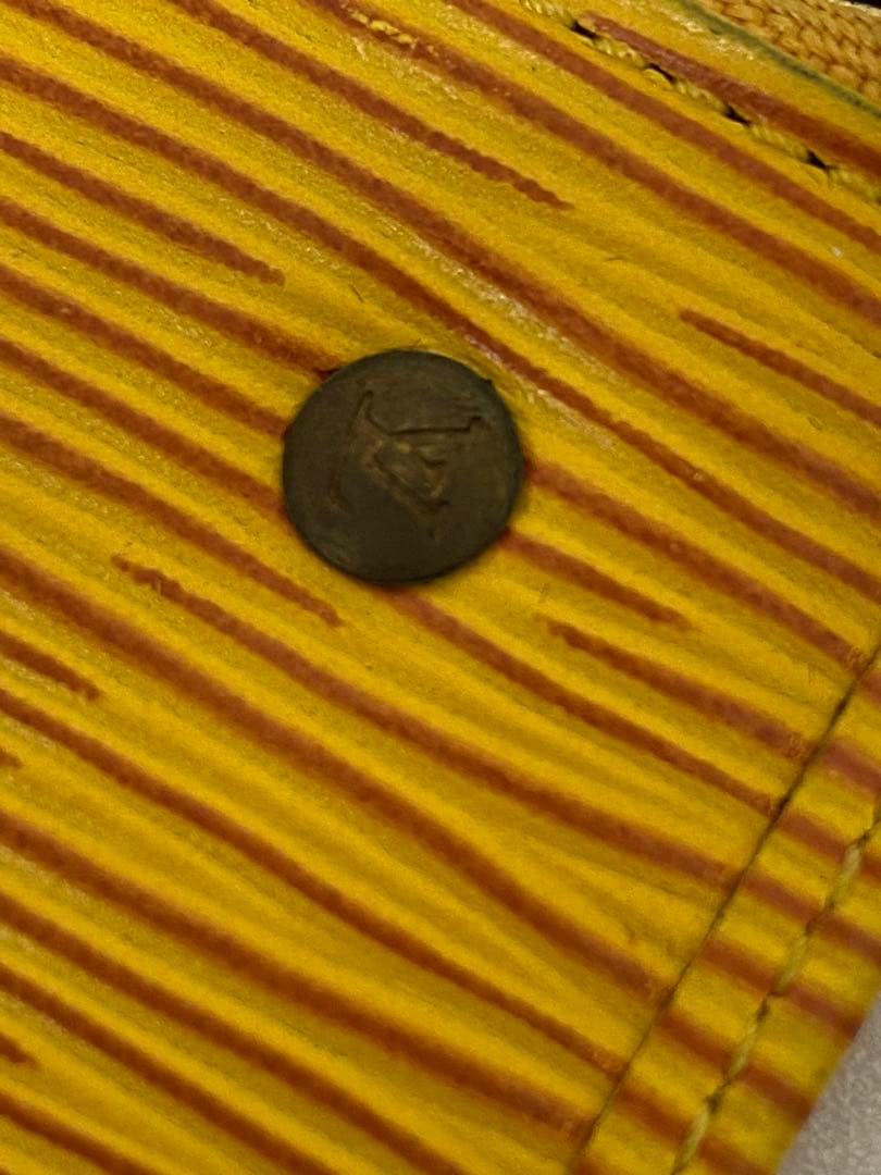 3-2860 LOUIS VUITTON ルイヴィトン　エピ ケース