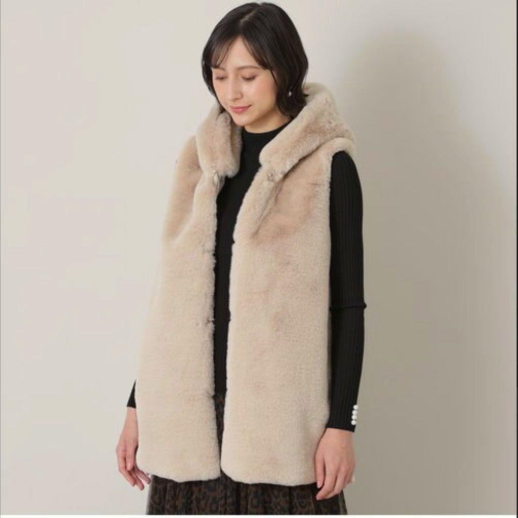 美品 EPOCA THE SHOP フェイク ファー フード 切り替え ベスト