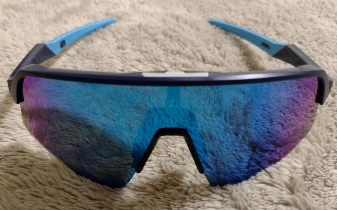 み*み様 OAKLEYオークリー正規品 SUTRO LITE SWEEP