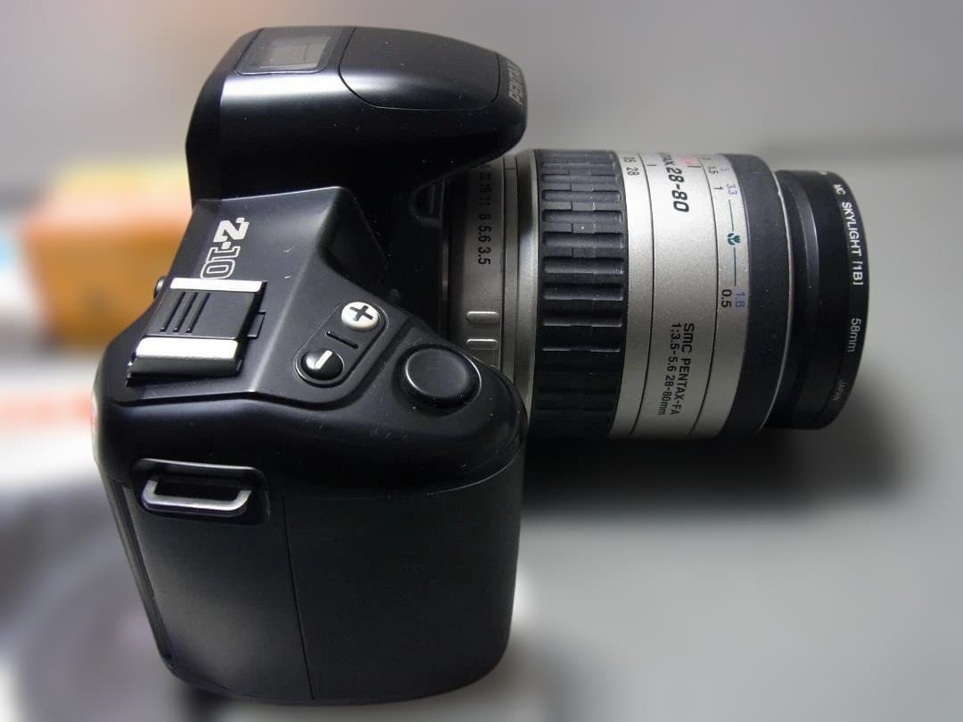 105ペンタックス Z-10 レンズ使用説明書電池　35ミリフイルム送料込み