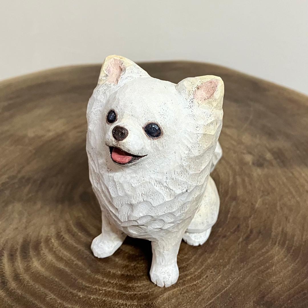 木彫りのチワワ(クリーム)