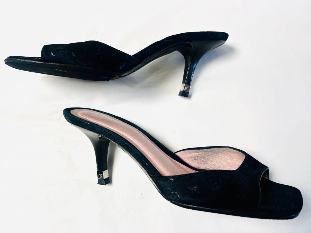 LOUIS VUITTON　ブラックモノグラム　オープントゥミュール　サンダル