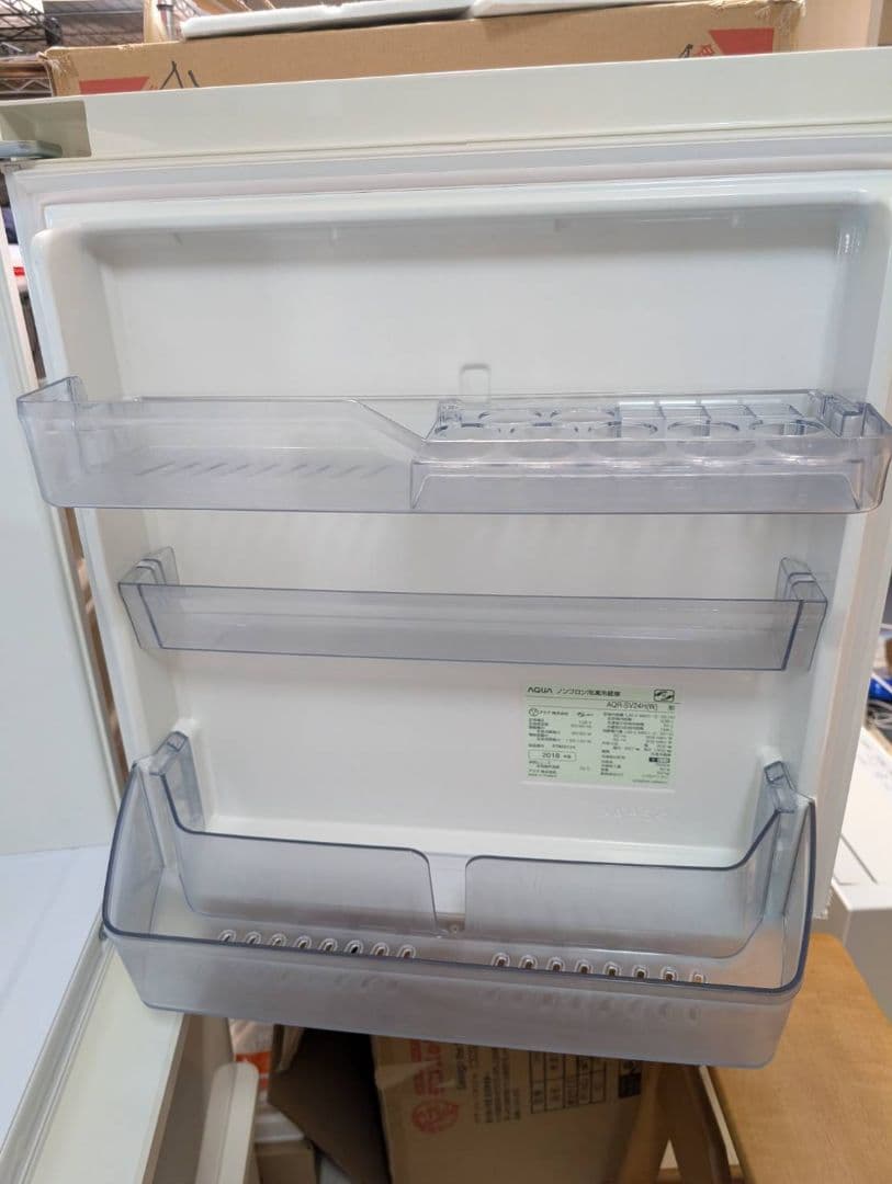 美品 AQUA 冷凍庫 AQR-SV24H(W) 238L 自動製氷付き