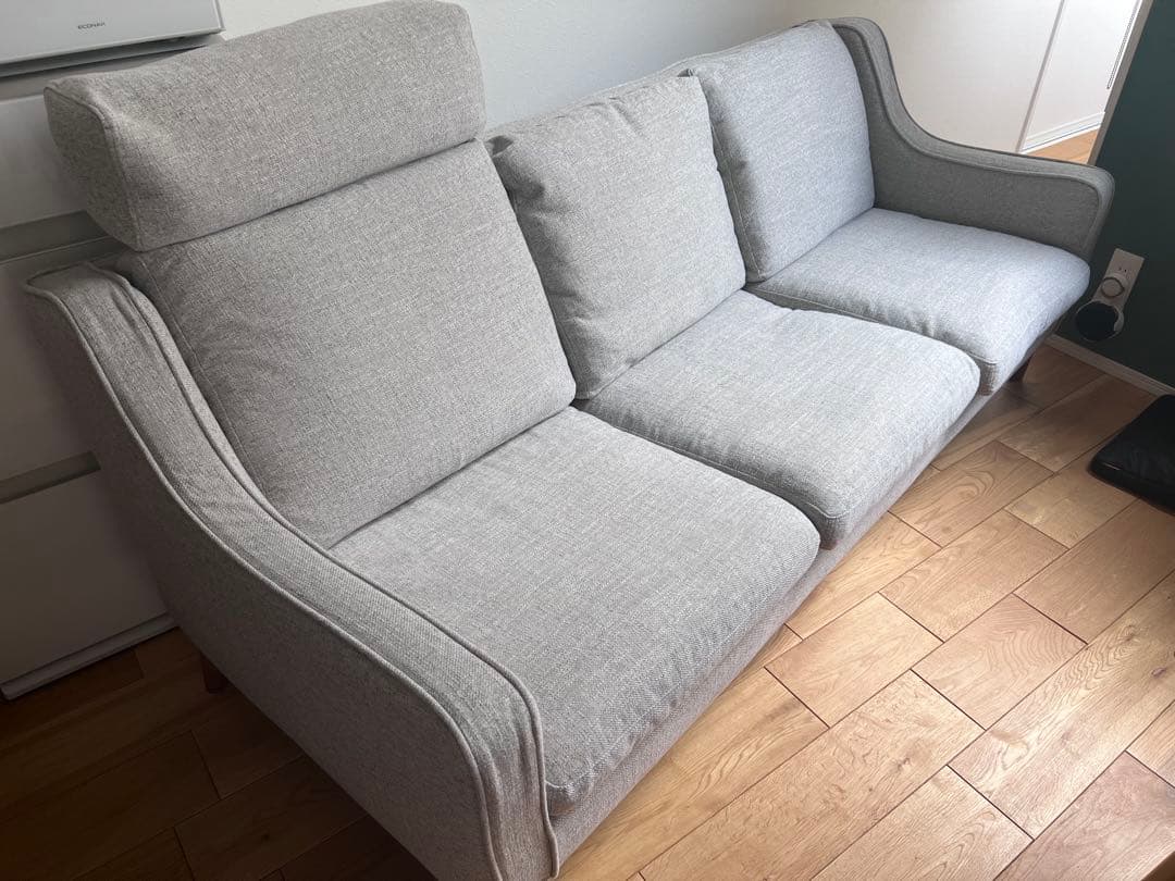 グレー 布地 アーム付きソファ 3人掛け