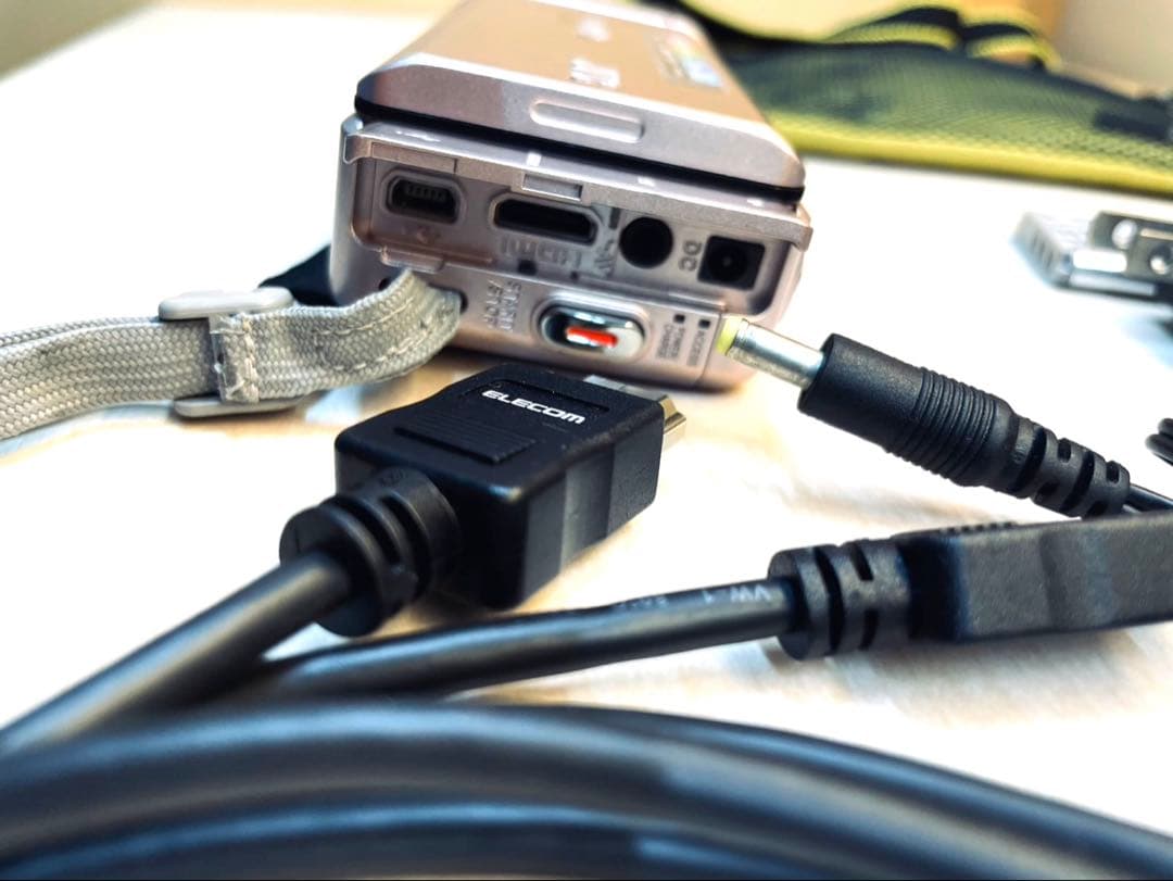 動作品 JVC Everio GZ-V570 フルハイビジョン 32GB内蔵