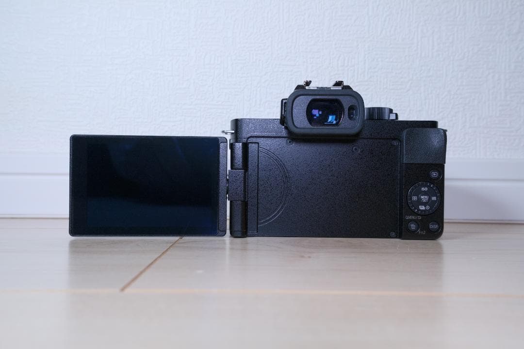 極美品 LUMIX DC-G100D 物理シャッター回数10回未満