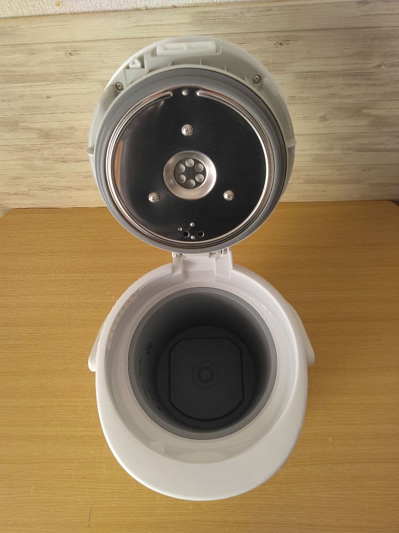 t*a様 象印 スチーム式加湿器 EE-RN50-WA 2019年製