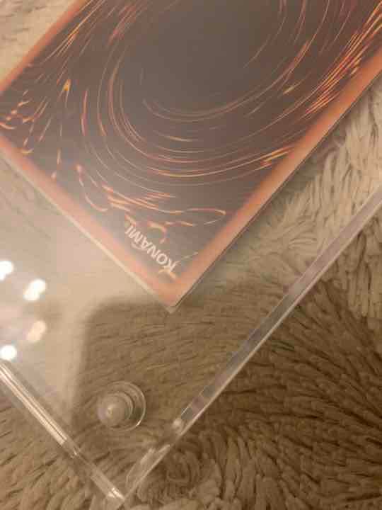 No.135遊戯王良品赤艶真紅眼の黒竜レリーフ301-056レッドアイズ