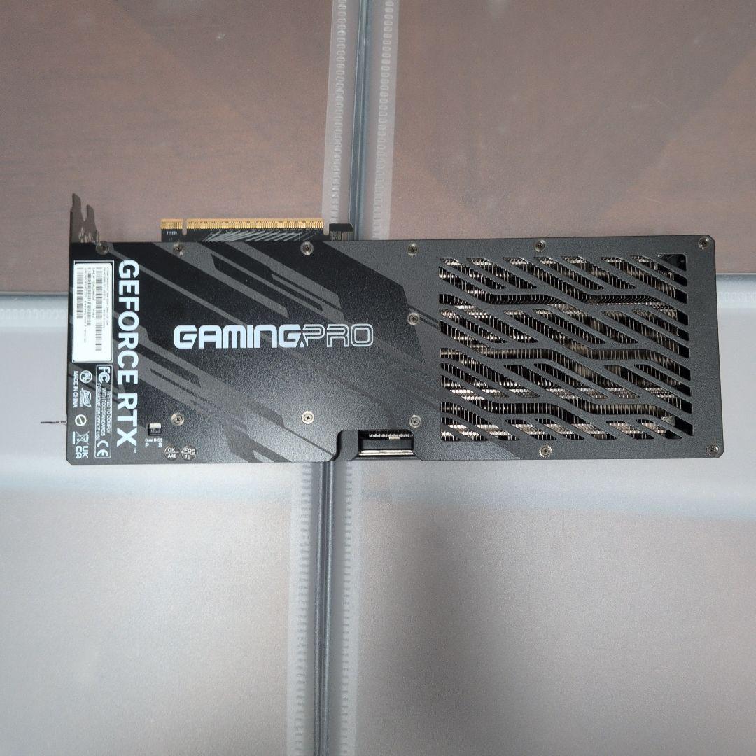 GeForce RTX 5080 GamingPro 16GB グラボ