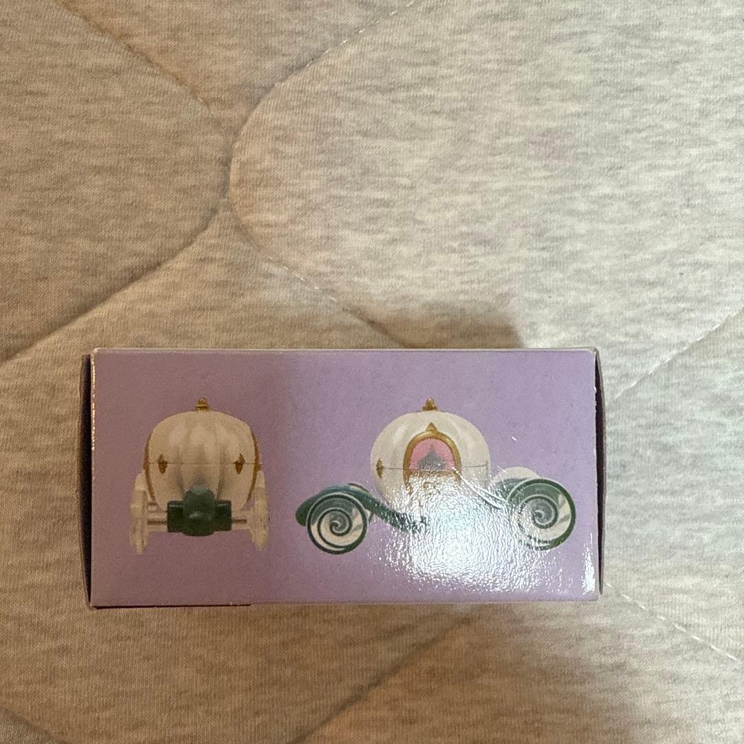 ディズニー　トミカ　カボチャの馬車　紫箱