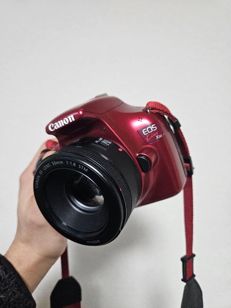 Canon EOS Kiss X50 レッド ef50mm f/1.8stm