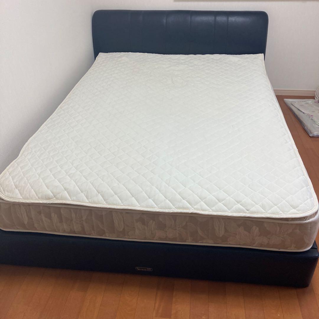 シモンズ　ダブルベッド　ポケットコイルマットレスとフレーム