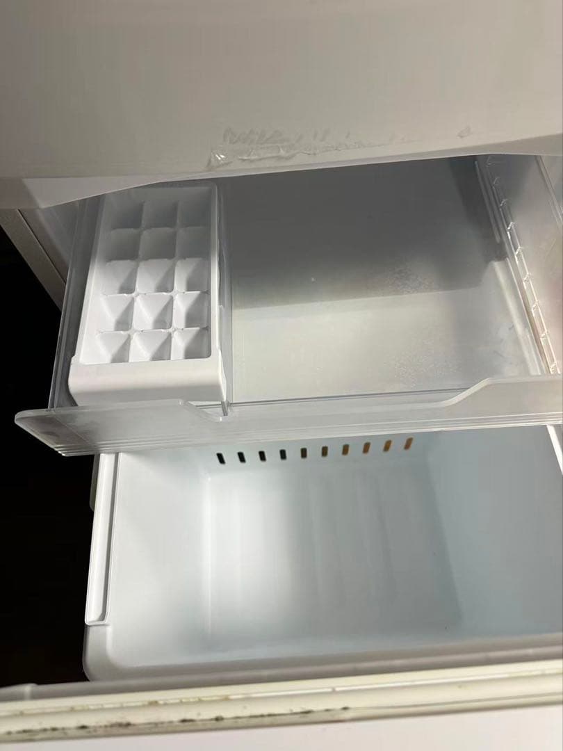 TOSHIBA 冷蔵庫 京都市送料無(他地域も無料有り) 26年3月中旬発送