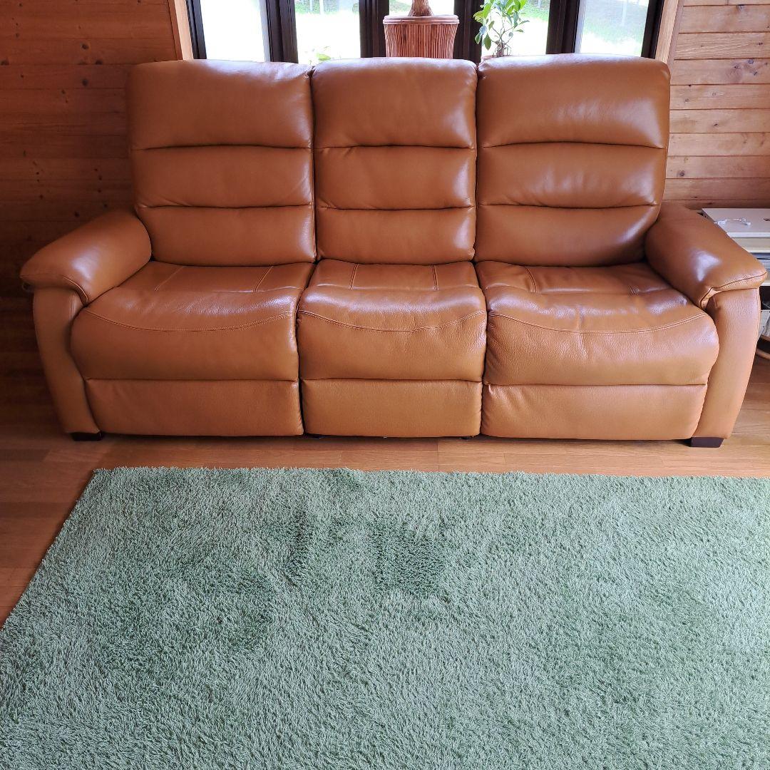 ゆりりん　ニトリ　電動リクライニングソファー3人用テーブル付き