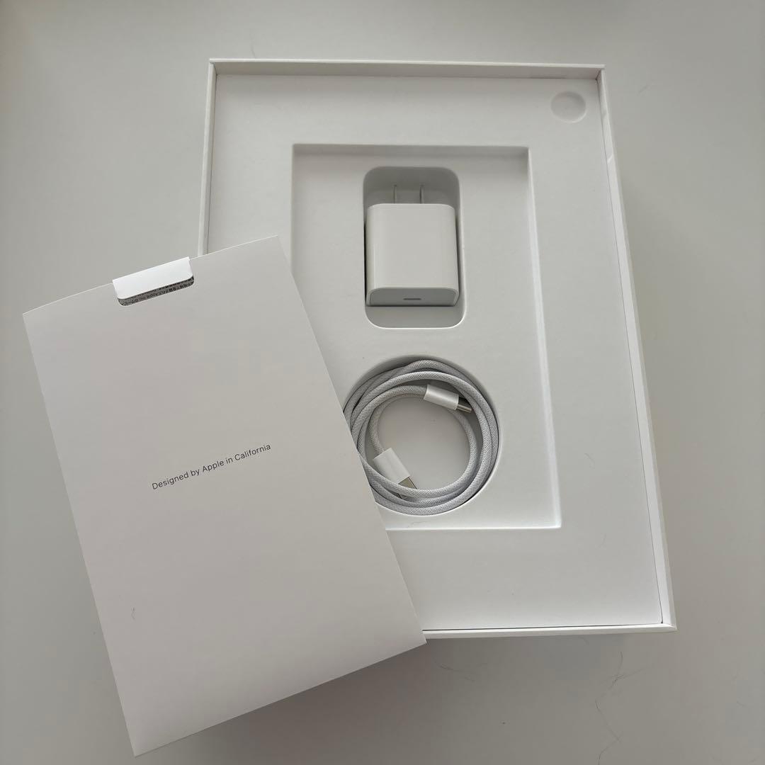 kqqApple iPad 第10世代 本体 WiFiモデル 64GB