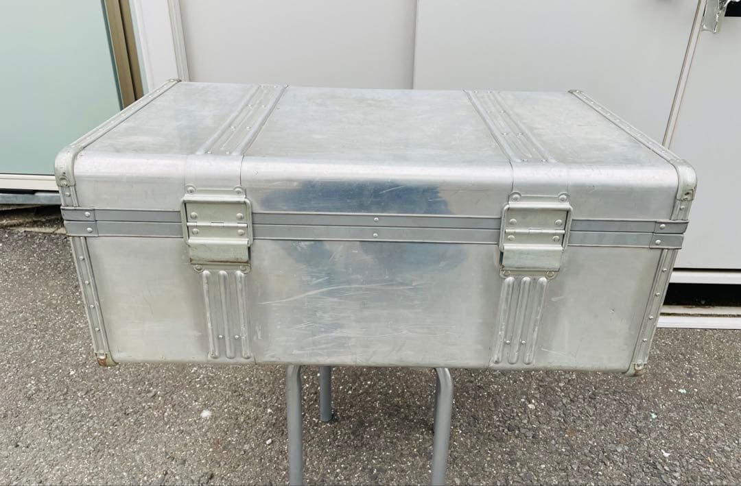 中古品 石川アルミ製 トランクケース（鍵付き・防水仕様） お値段を下げました