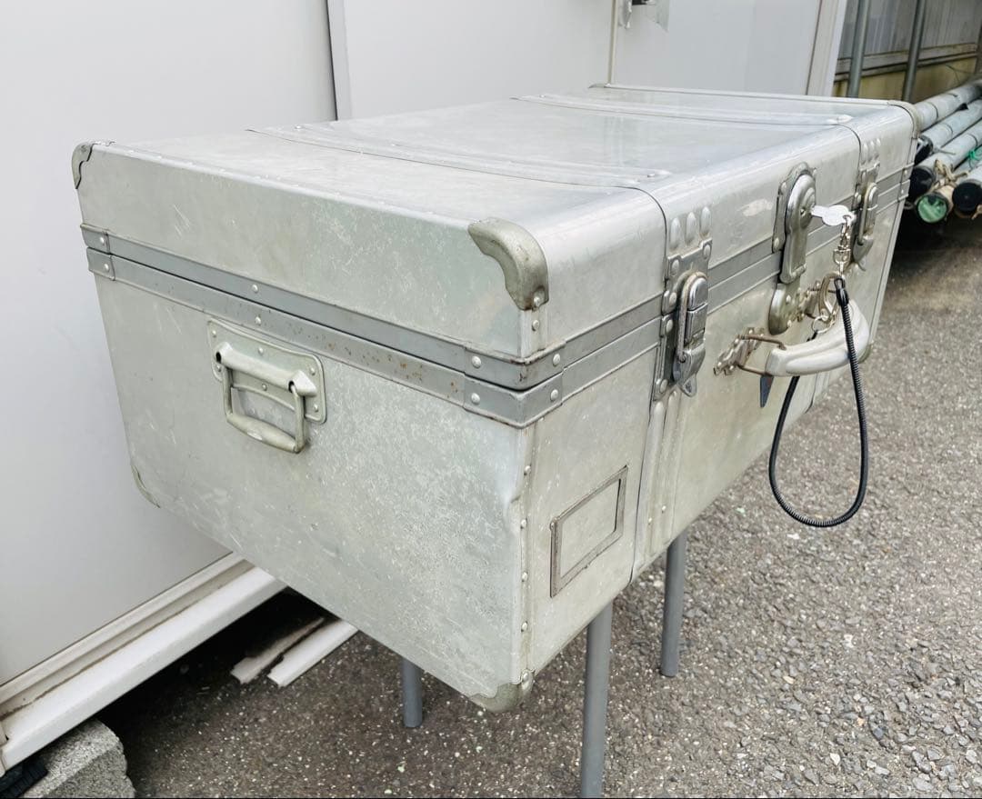 中古品 石川アルミ製 トランクケース（鍵付き・防水仕様） お値段を下げました