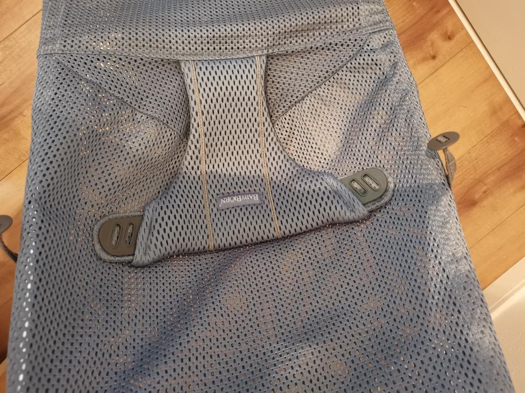 ベビービョルン　バウンサー　ブリスエア　スレートブルー