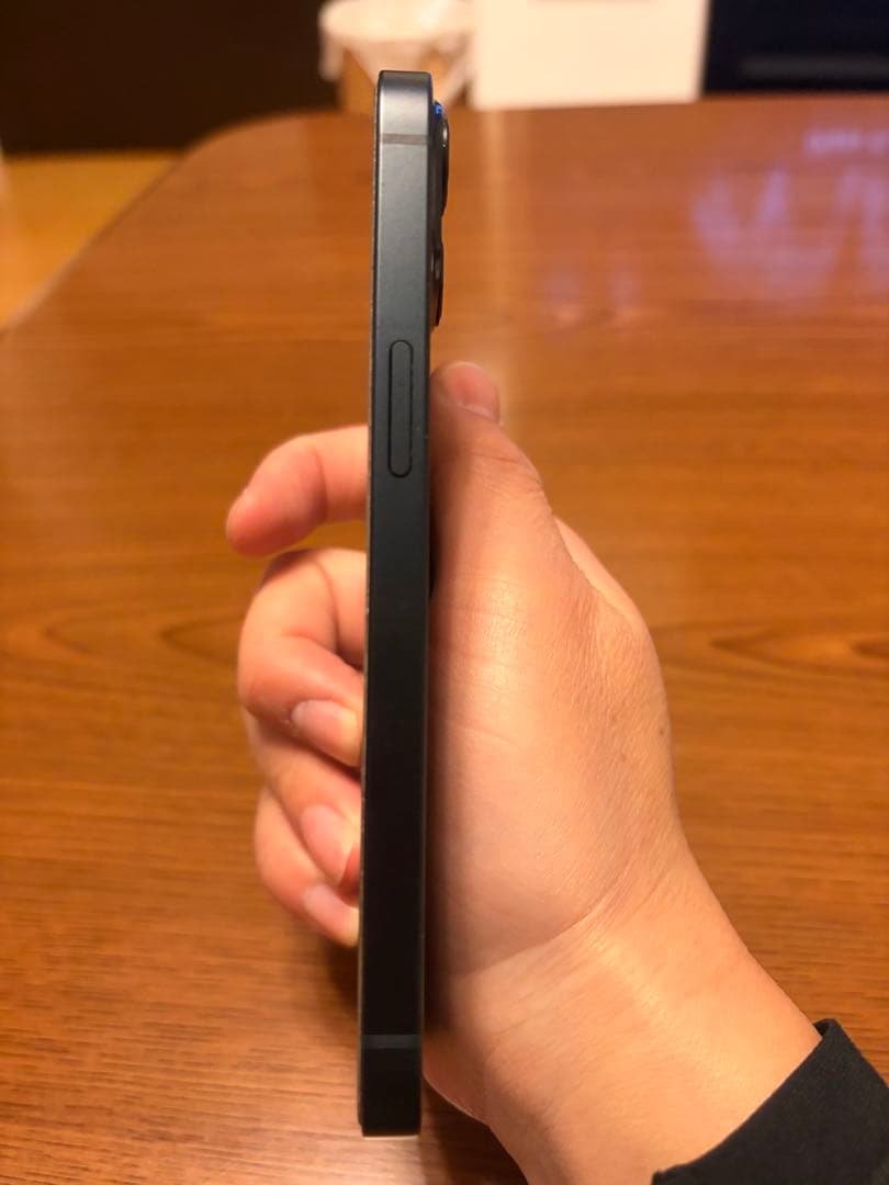 Apple iPhone 13 128GB ミッドナイト