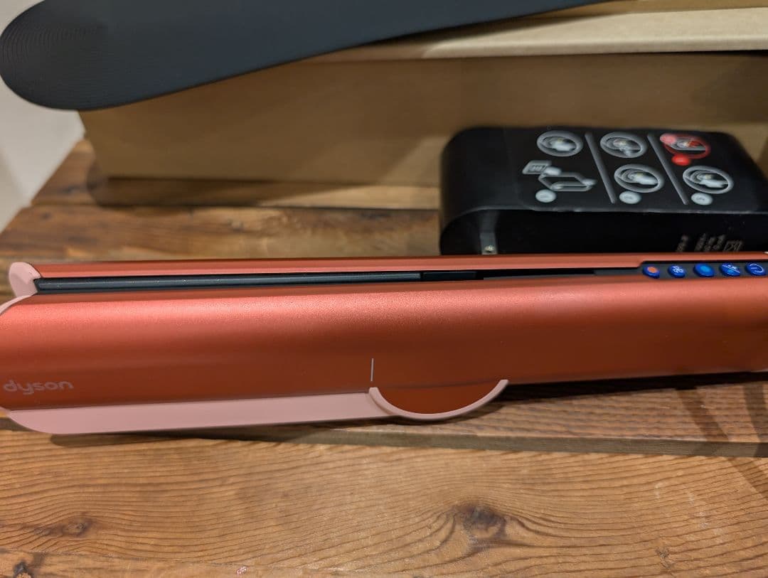 Dysonダイソンエアストレート　ヘアストレイナー　ブロンズピンク　美品