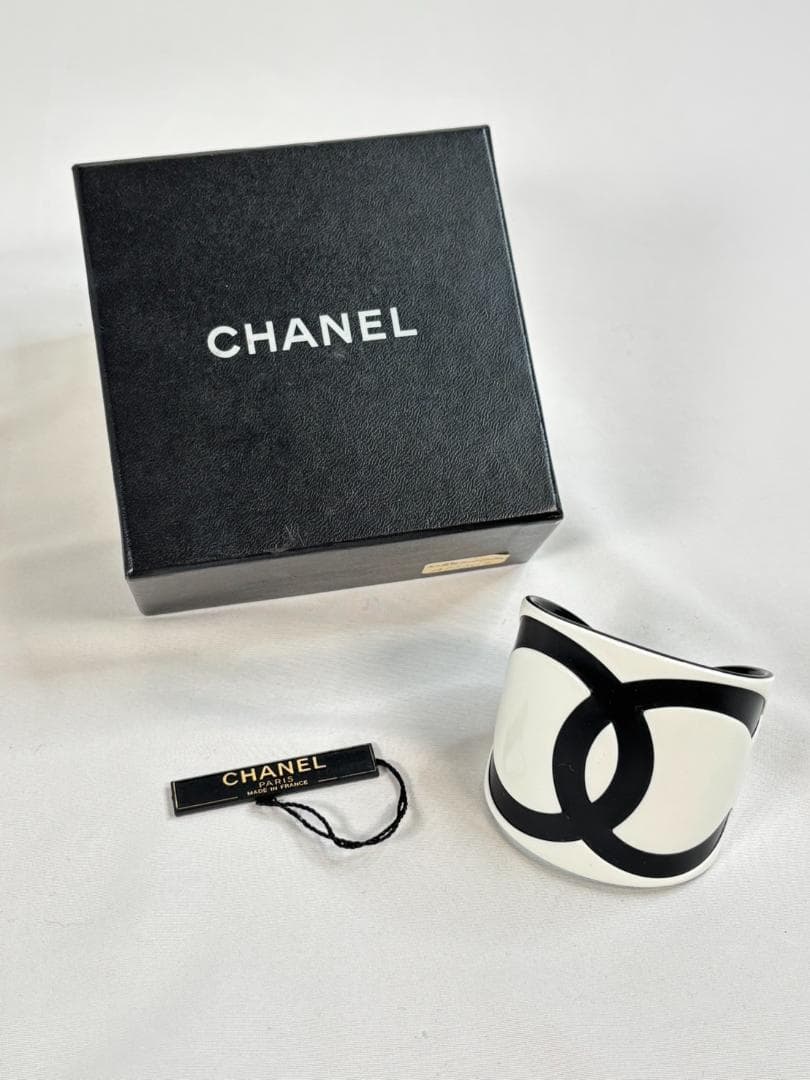 CHANEL バングル ブレスレット ココマーク ホワイト