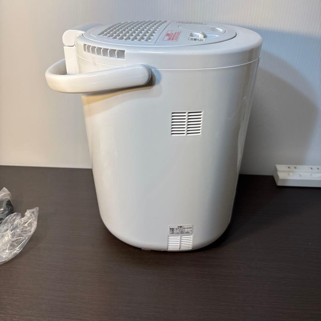 【極美品】ZOJIRUSHI スチーム式加湿器EE-RT50-WA