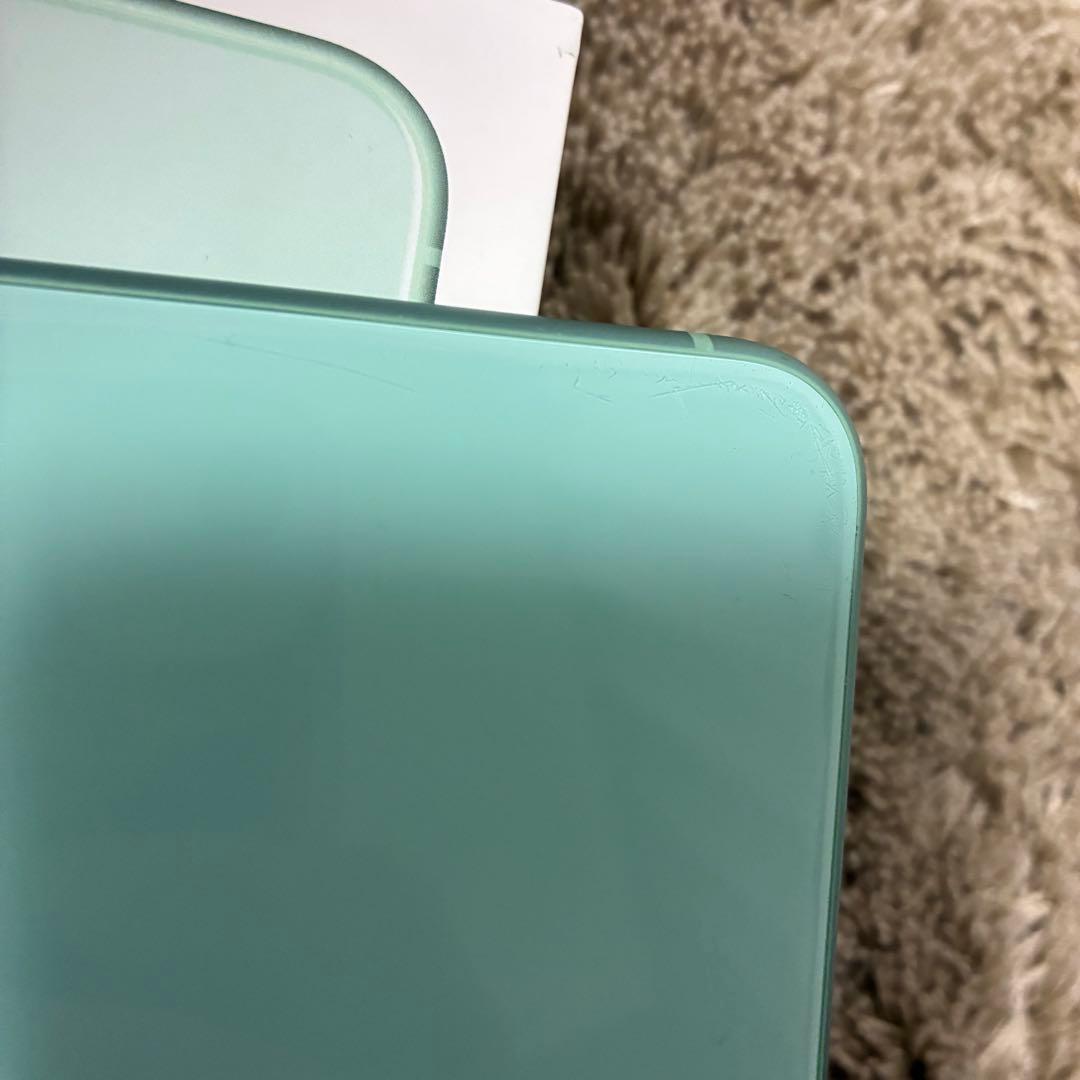【画面に縞模様 】Apple iPhone 11 64GBグリーン本体　箱無し