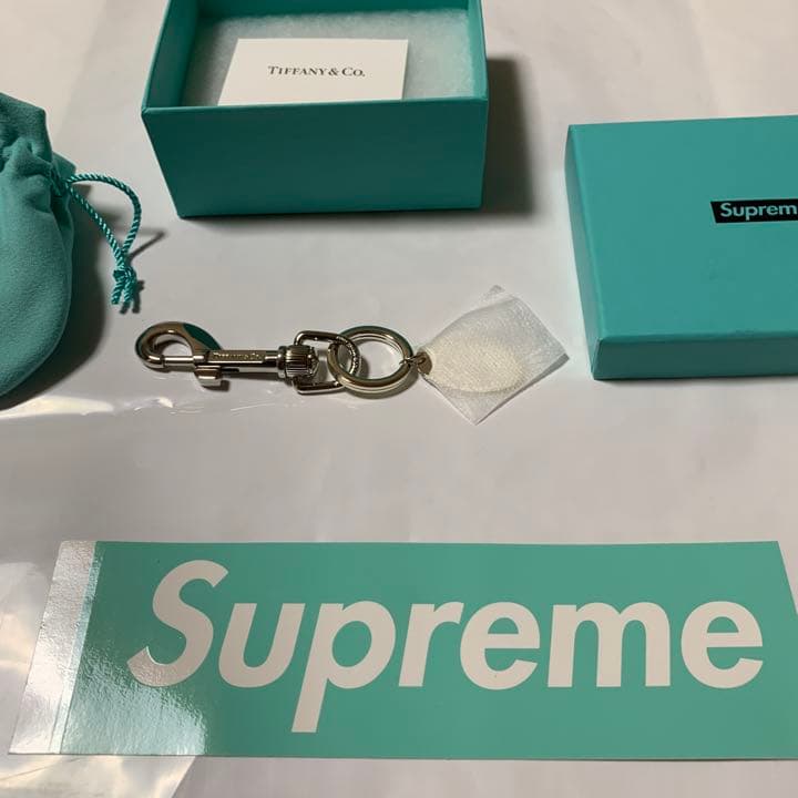 surpreme x tiffany keychain 新品