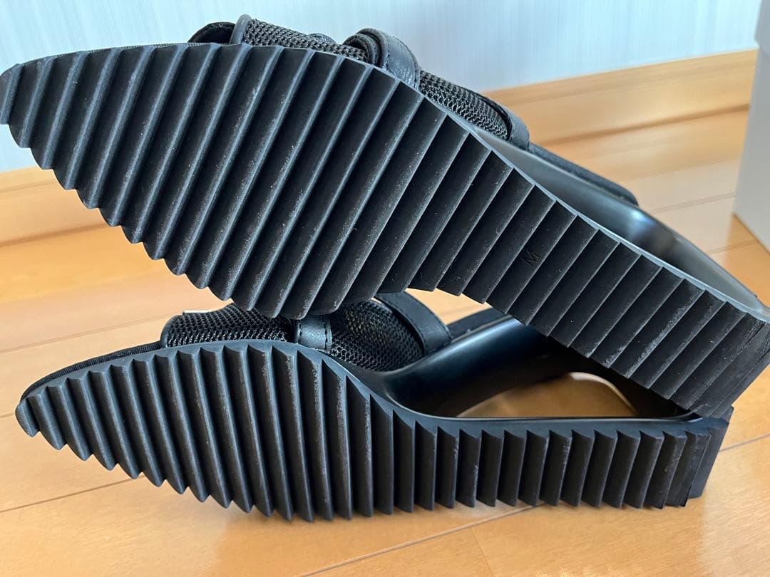 YELLO 黒 レースアップ ミュール