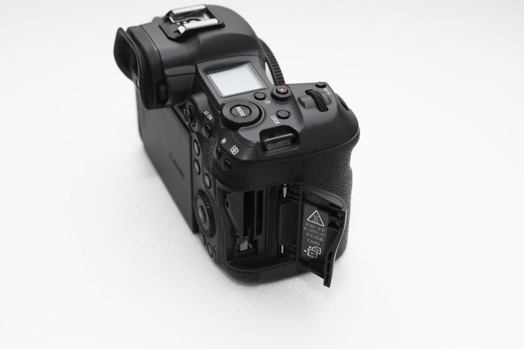 Canon EOS R5 ミラーレス一眼カメラ　【良品】