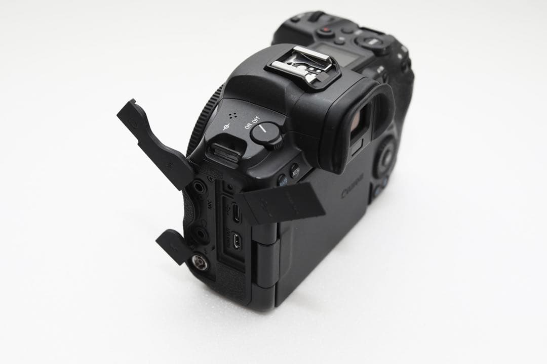 Canon EOS R5 ミラーレス一眼カメラ　【良品】